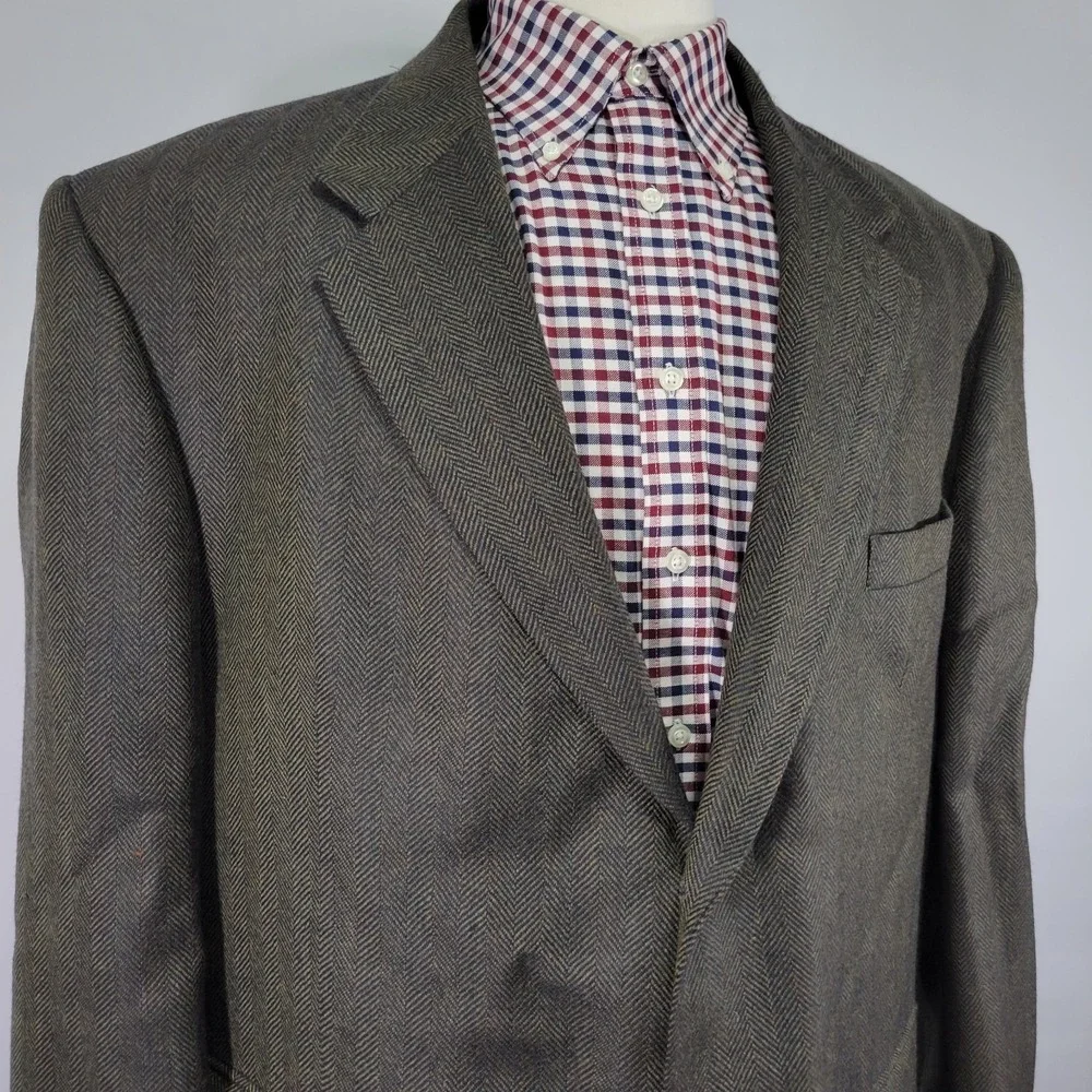 Oscar de la Renta before completing